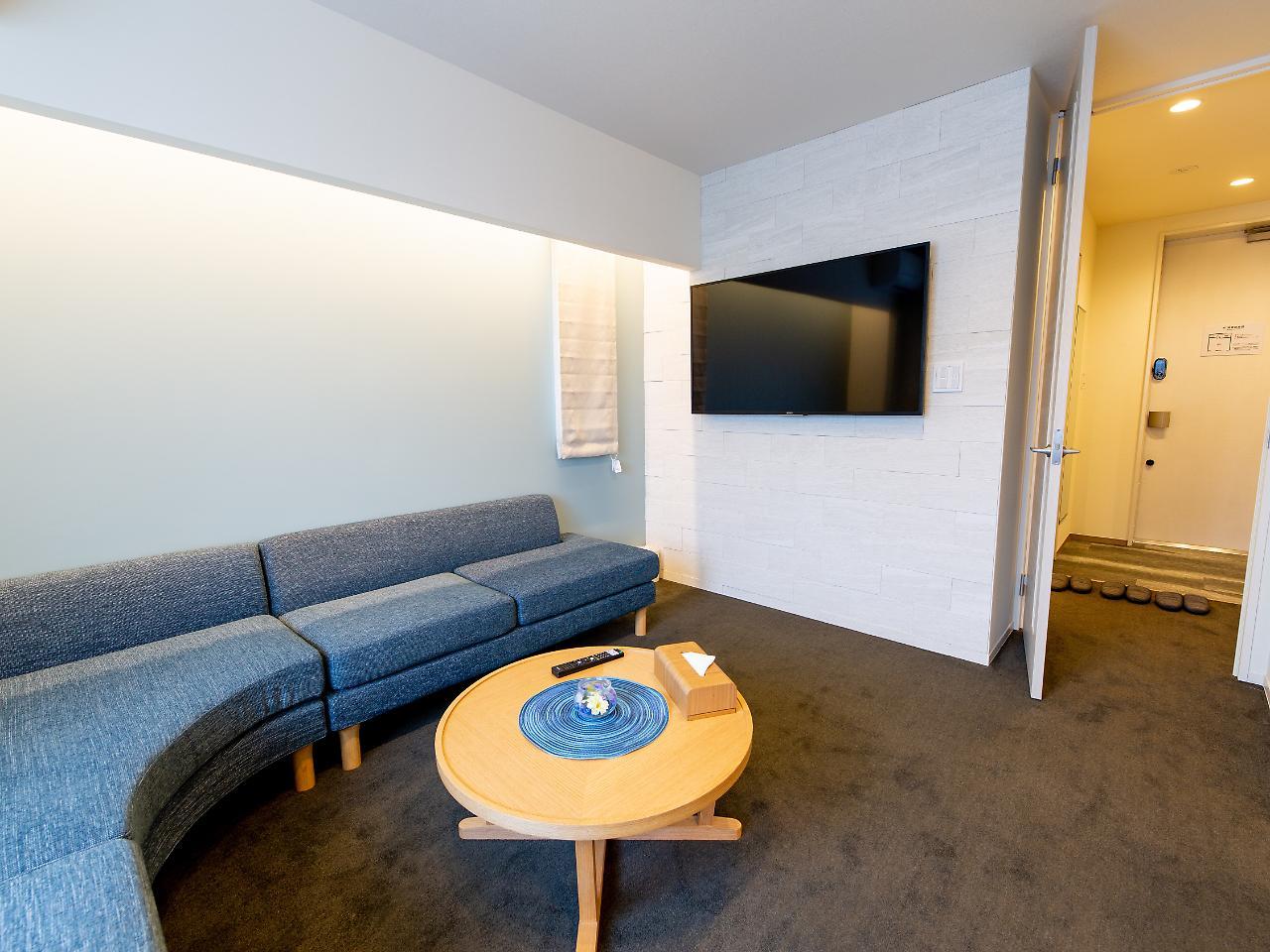 Апарт отель Grand Base Hiroshima Ekimae Экстерьер фото