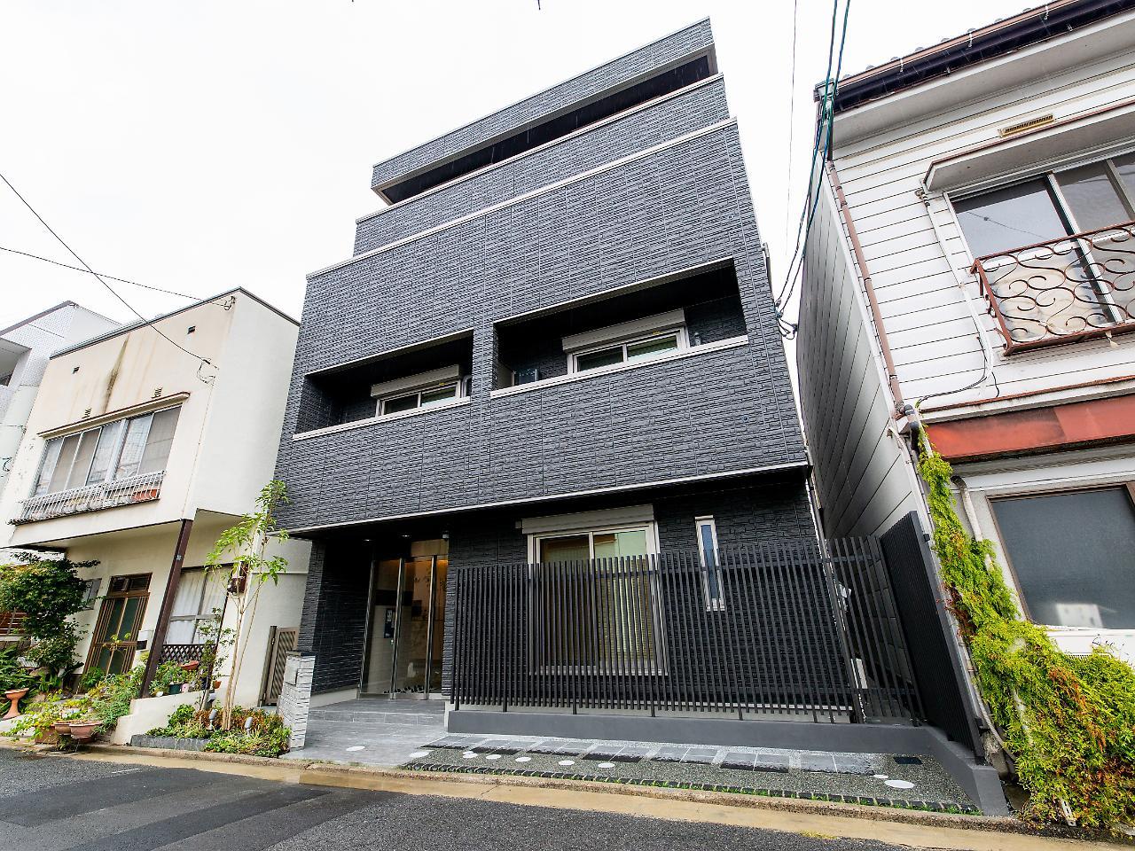 Апарт отель Grand Base Hiroshima Ekimae Экстерьер фото