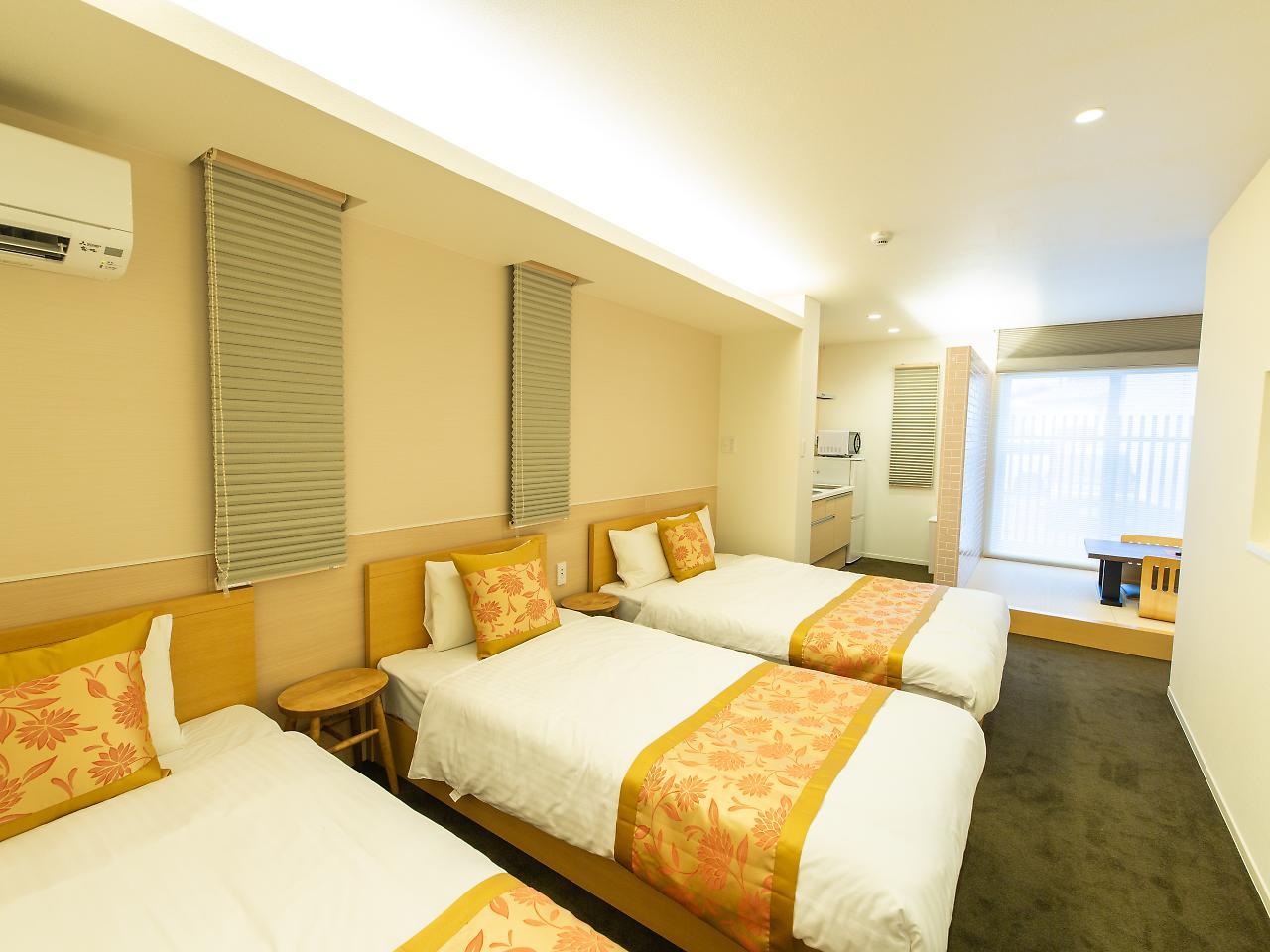 Апарт отель Grand Base Hiroshima Ekimae Экстерьер фото