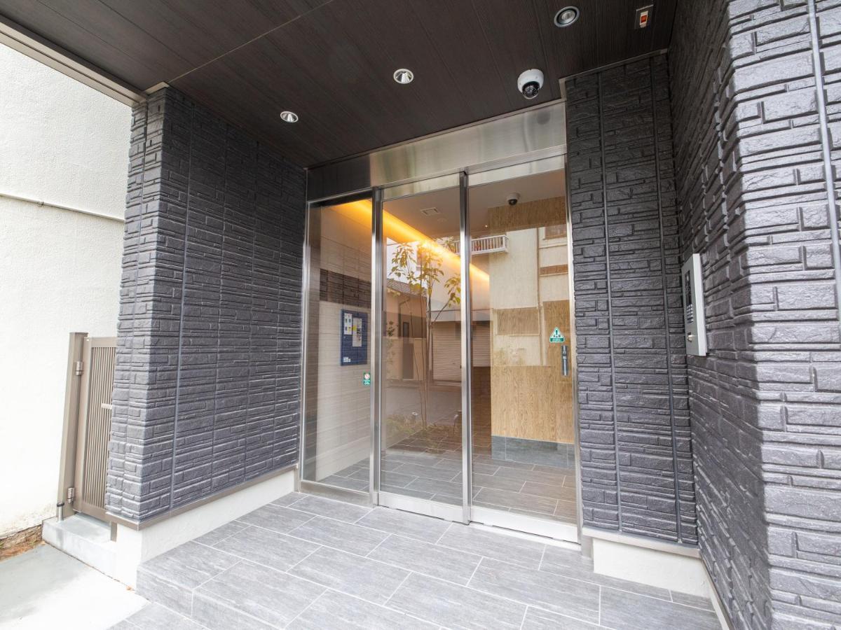 Апарт отель Grand Base Hiroshima Ekimae Экстерьер фото